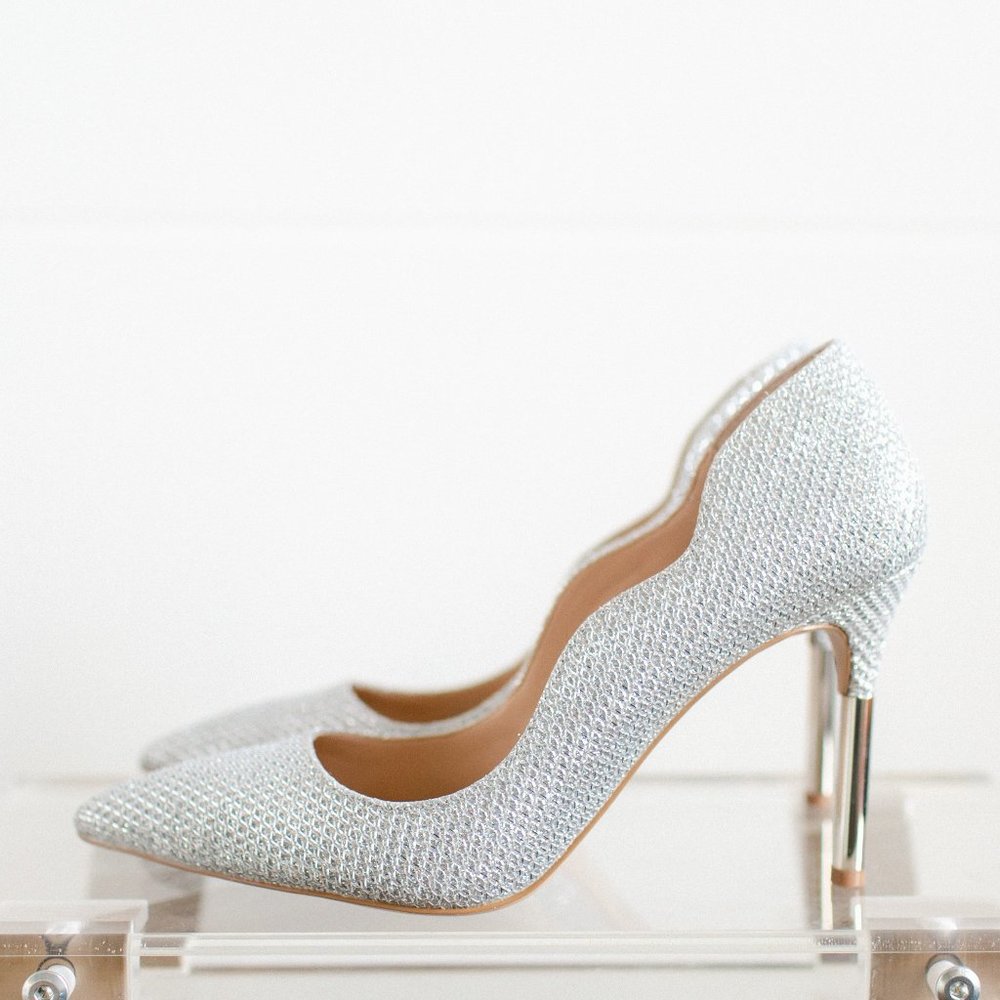 MOVING SALE: Jewel Badgley Mischka Women RILEY Heel Silver 7.5